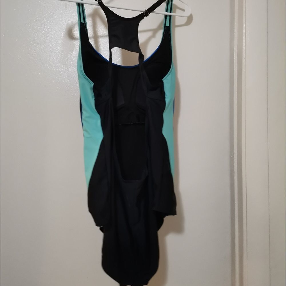 Gloria Vanderbilt Bathing Suit. - Picture 3 of 6